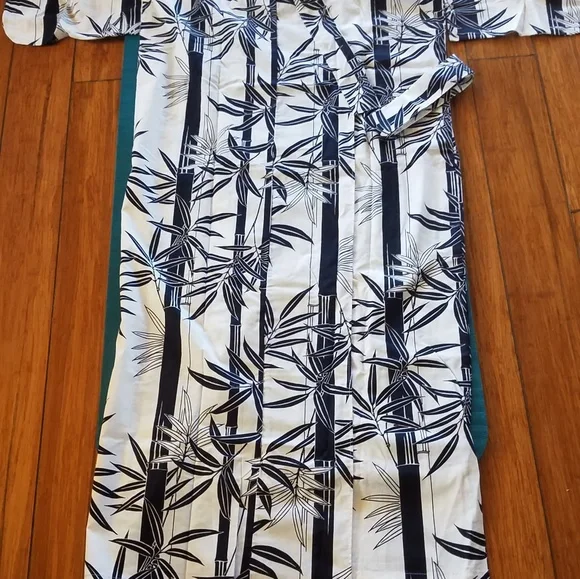 Men's Japanese Yukata Robe - Picture 4 of 8